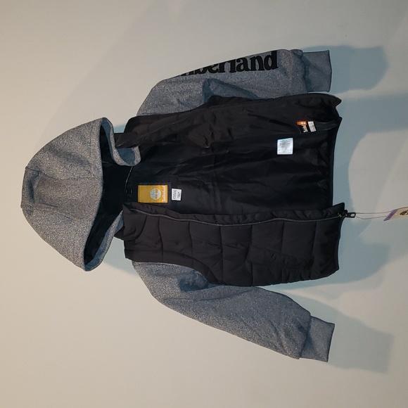 Timberland Boys Jacket with Hood and Lining inside. - Picture 6 of 7